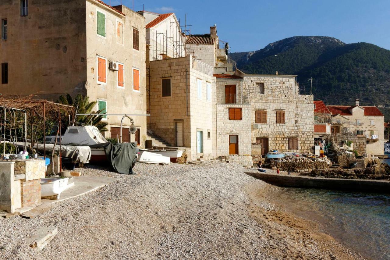 Beach House Gusla Komiza Exterior photo